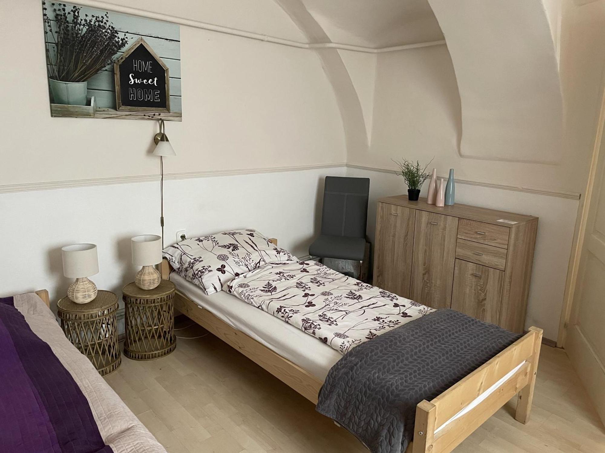 Takacs Vendeghaz 2 Apartment Sopron Bagian luar foto